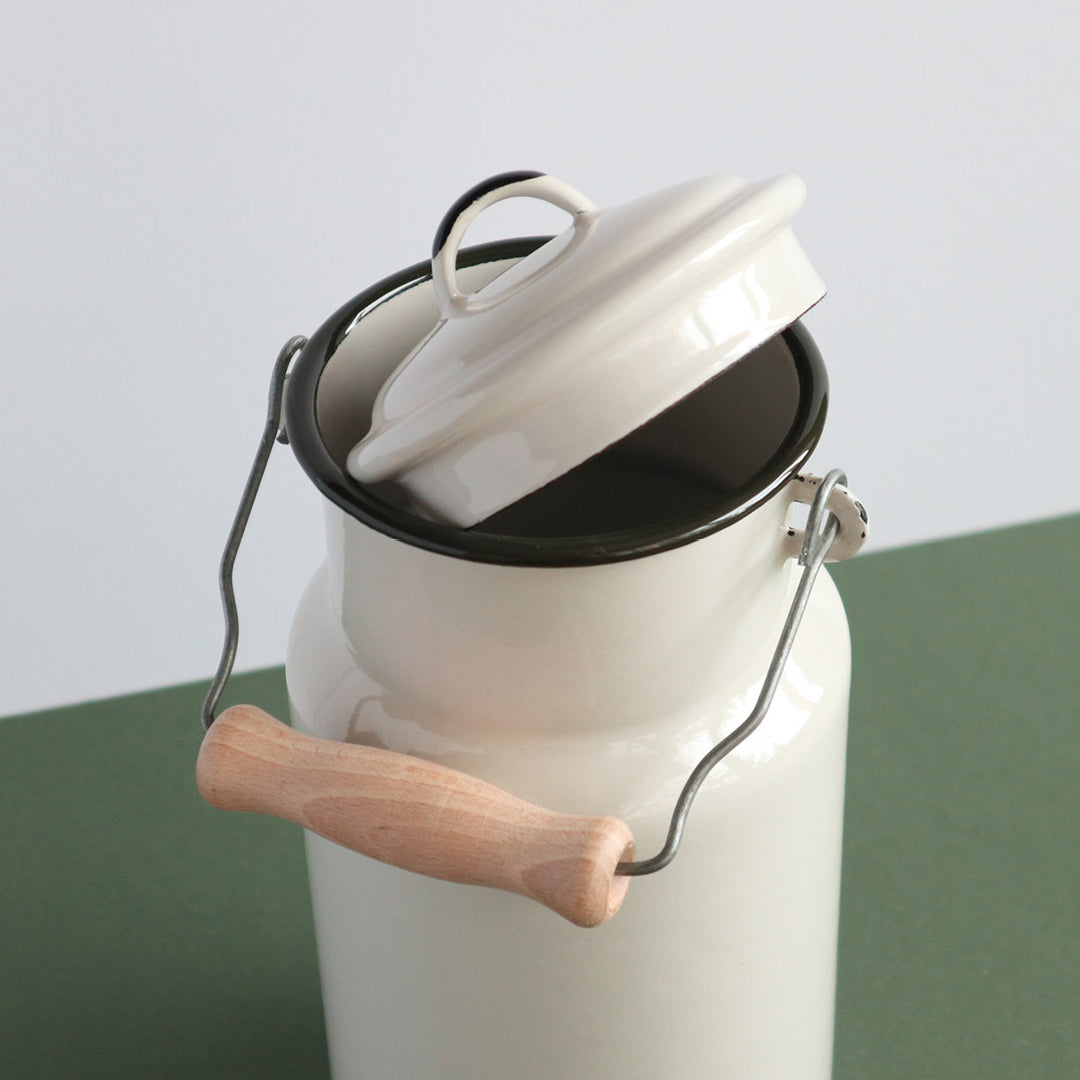 Heligan Enamel Milk Can - Soft Beige