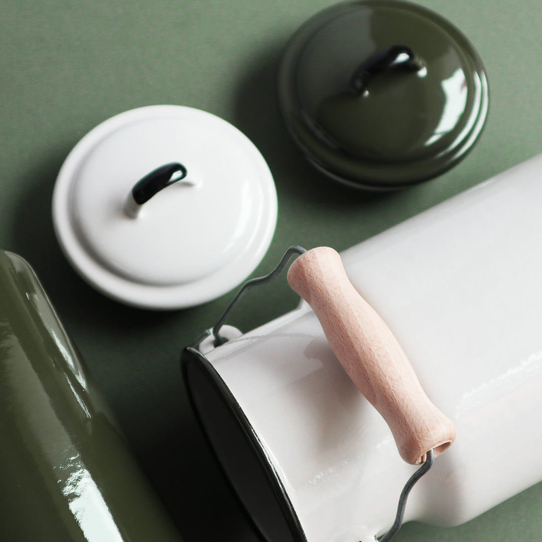 Heligan Enamel Milk Can - Soft Beige