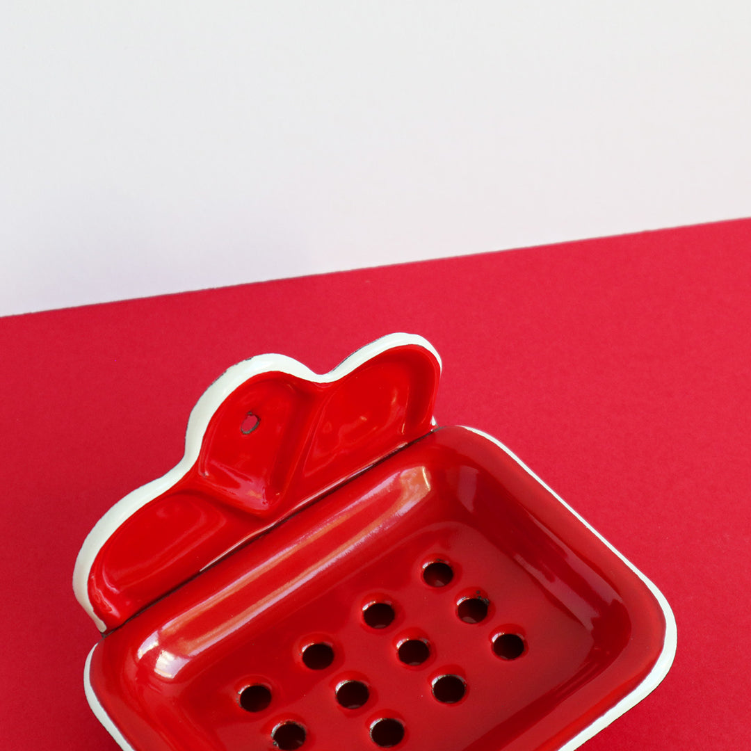 Heligan Hanging Soap Dish - Carmin Red