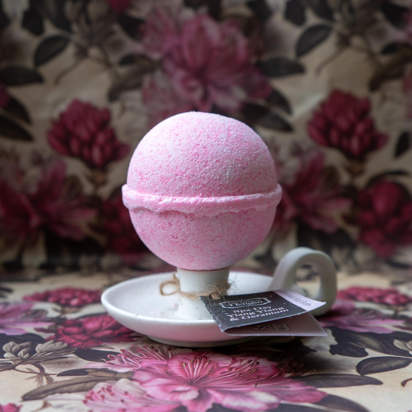 Spa Day, Ylang Ylang and Geranium Bath Bomb