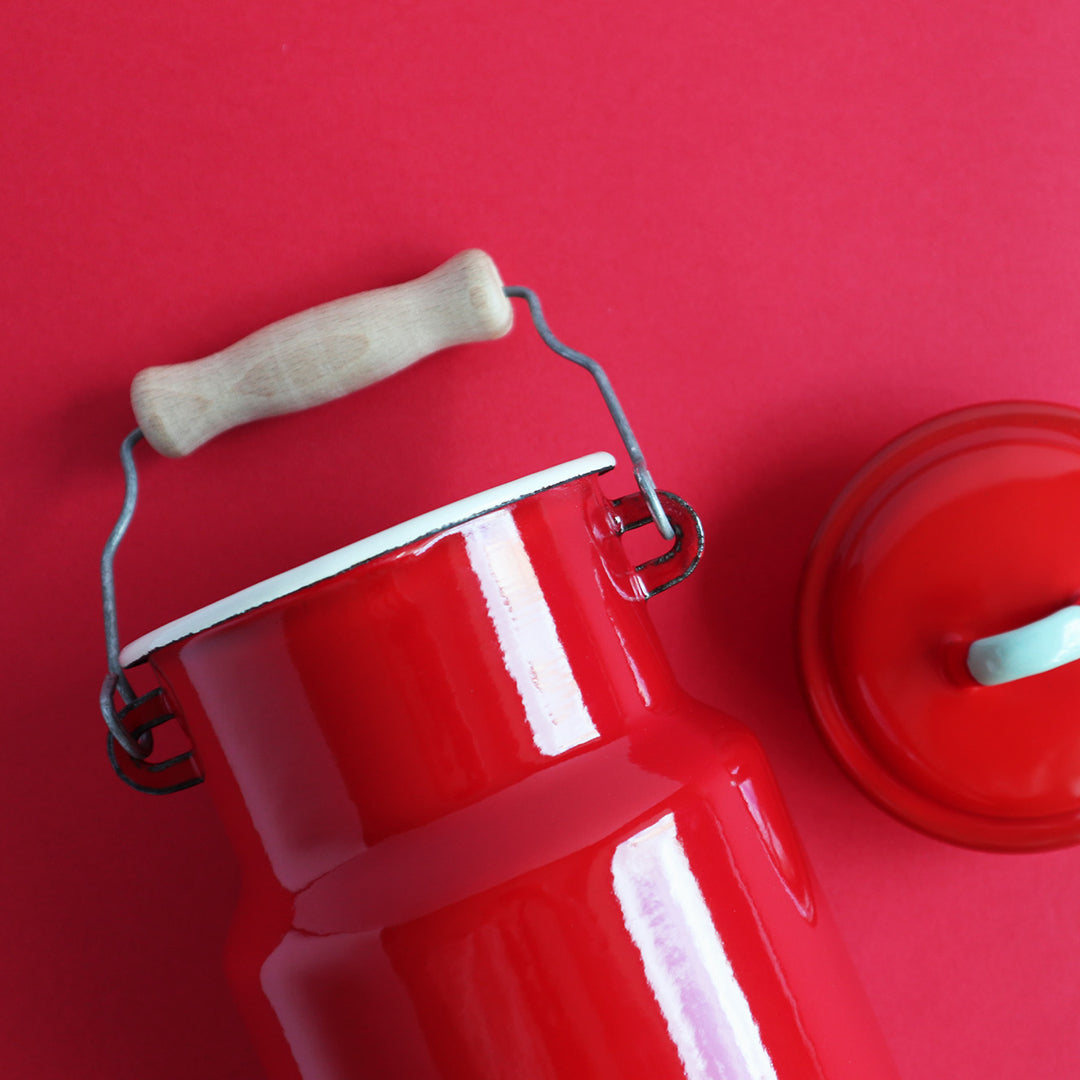 Heligan Enamel Milk Can - Carmin Red