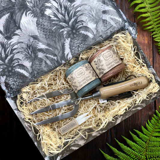 Heligan Hamper, Gardener's Helpers